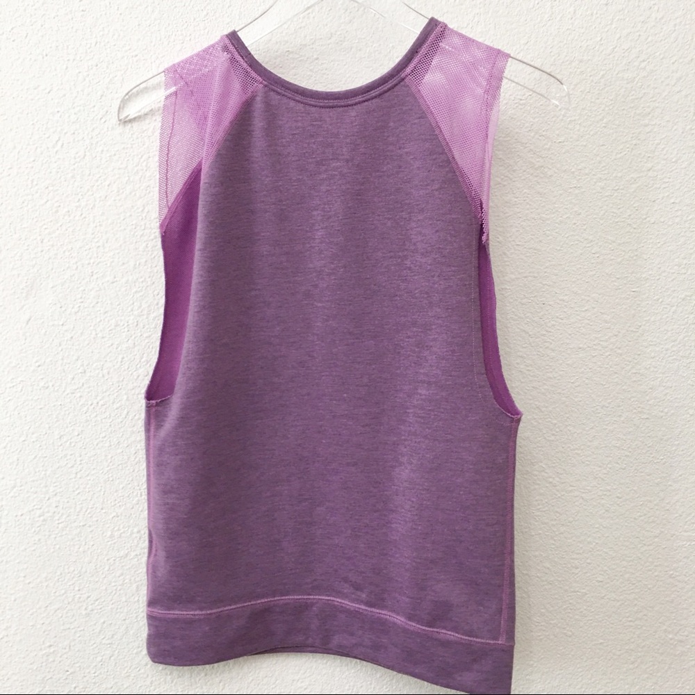 Nike mesh cutoff workout tank - Picture 6 of 7